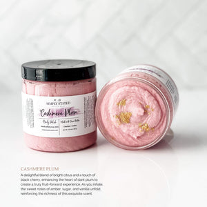 Winter Luxe Body Polish in Cashmere Plum:  A delightful blend of bright citrus and a touch of black cherry, enhancing the heart of dark plum to create a truly fruit-forward experience. As you inhale, the sweet notes of amber, sugar, and vanilla unfold, reinforcing the richness of this exquisite scent. 