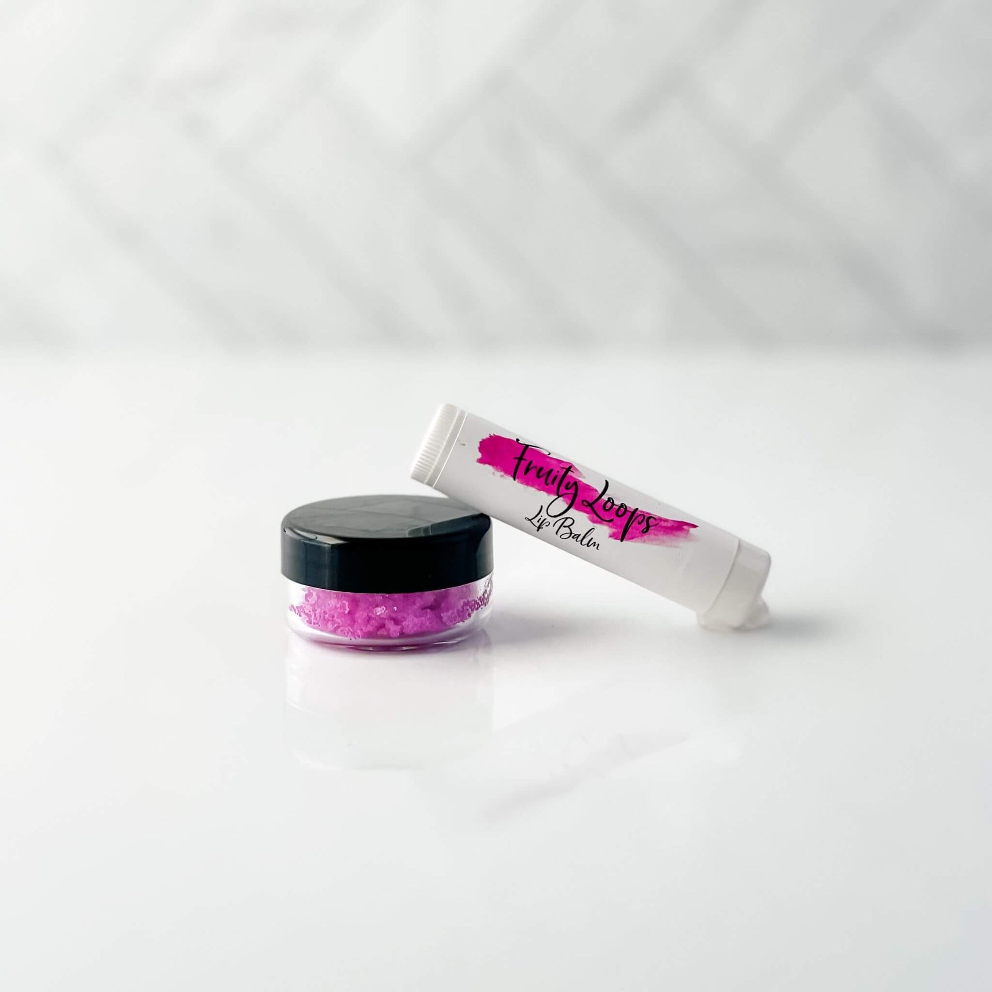 Lip Duo Fruity Loops flavor (color purple)